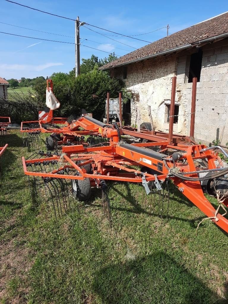 E-FARM: Kuhn GA 6632 - Andaineur - id JSUU9M8 - 8 400 € - Année: 2013 - France