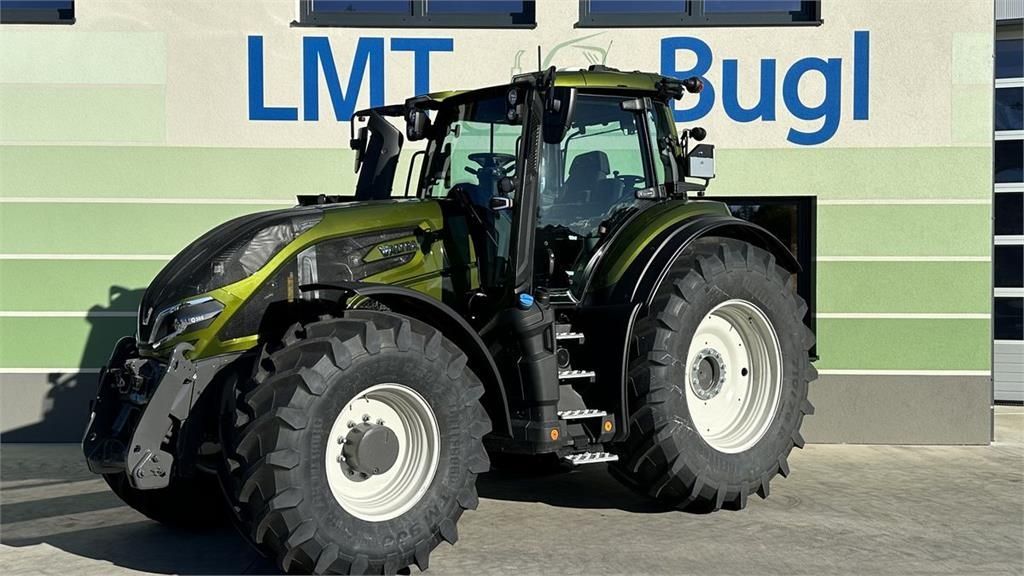 Valtra Q 305 Tractor 207.500 €