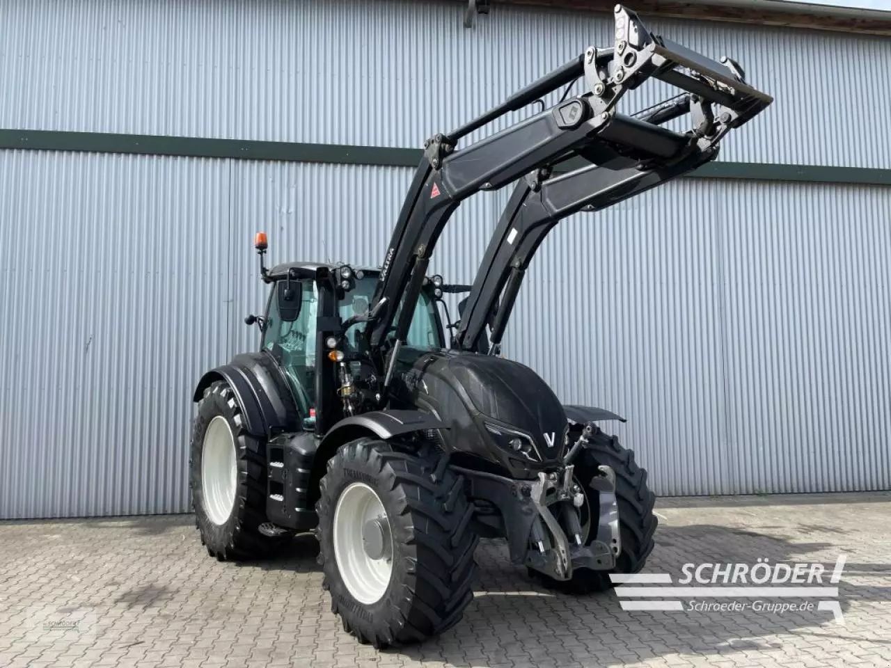 E-FARM: Valtra T174EA - Traktor - id 3V4FANX - 88.885 € - Baujahr: 2021 - Abgelesene Motorstunden: 3.398,Motorleistung (PS): 174,Deutschland