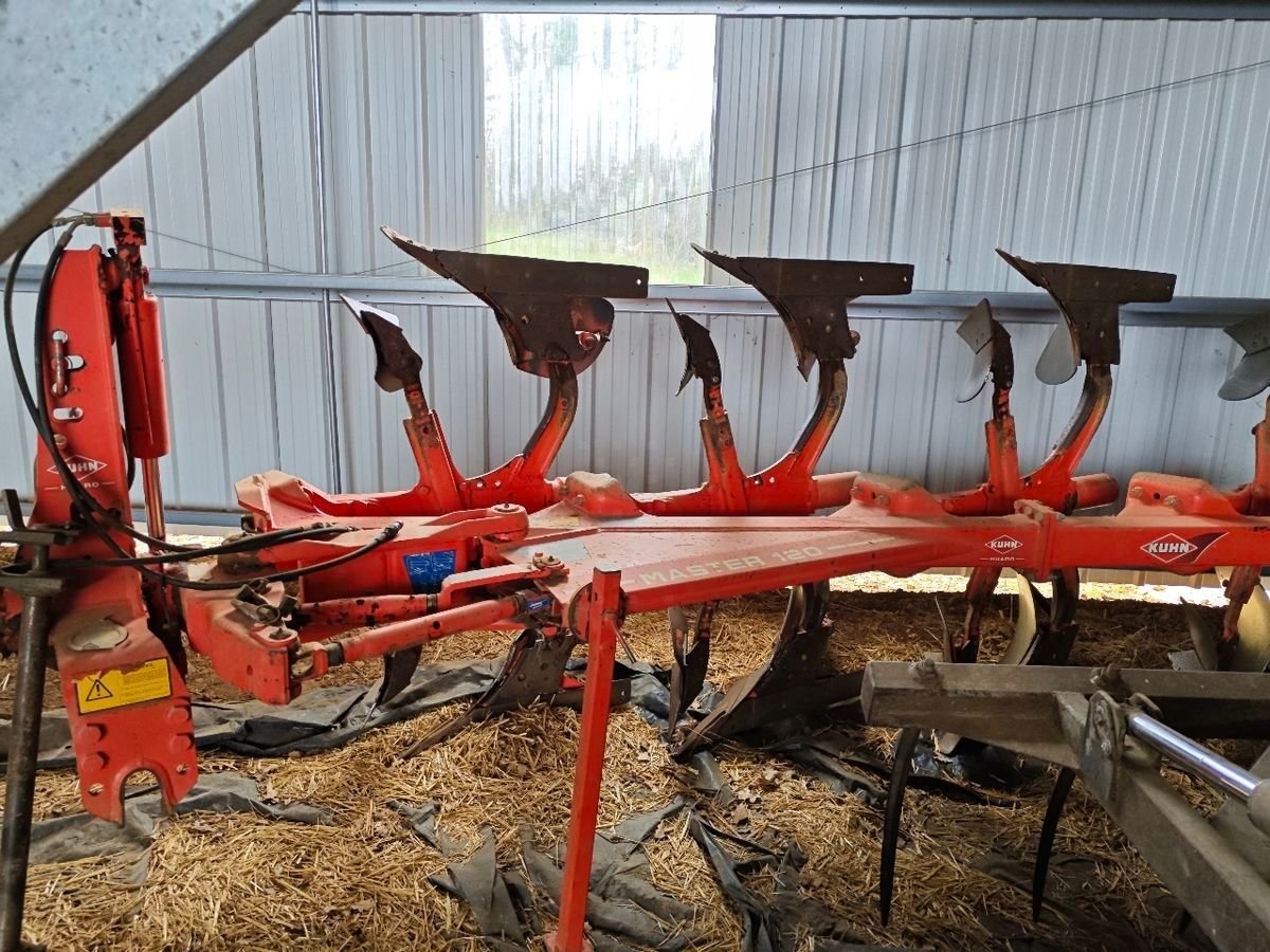 E-FARM: Kuhn master120 - Charrue - id DJY3NB5 - 8 900 € - Année: 1998 - France