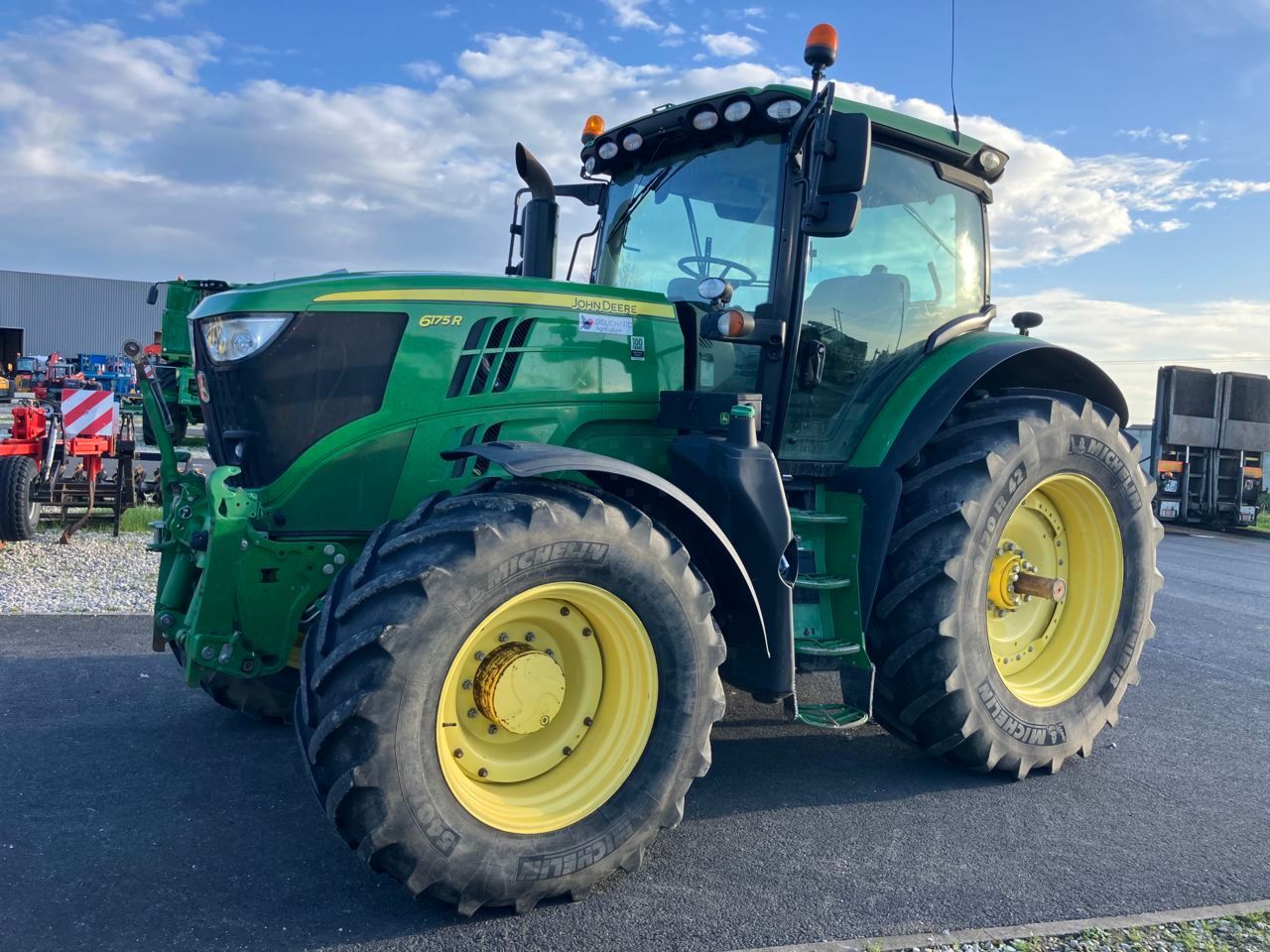 John Deere 6175 R Tractor €79,000