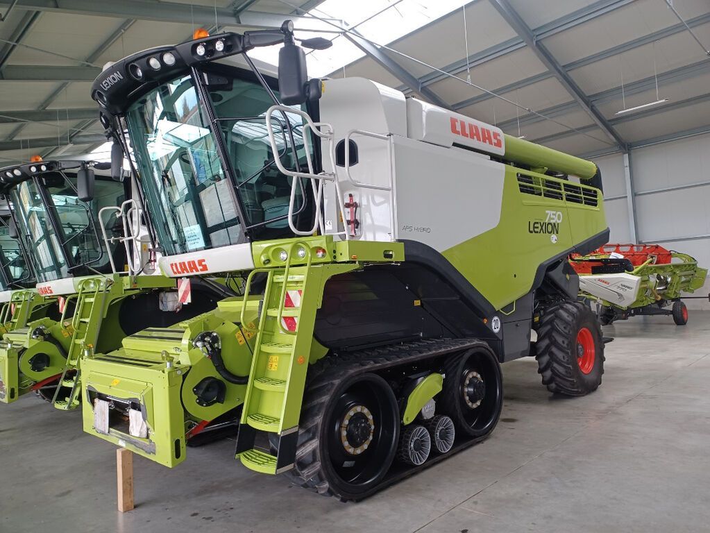 E-FARM: Claas Lexion 750 - Combine harvester - id KCTF1BQ - €239,800 - Year of construction: 2018 - Engine hours: 1,105,Engine power (HP): 435,Germany