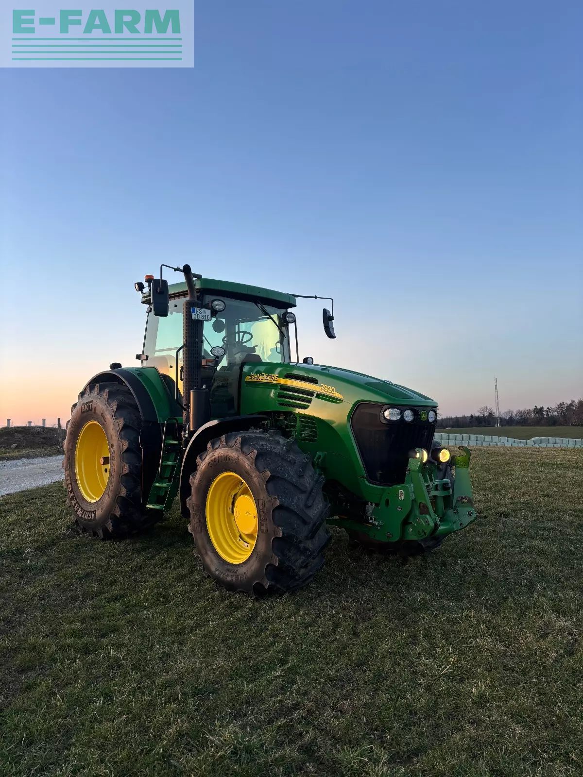 John Deere 7920 Traktor 89 500 €