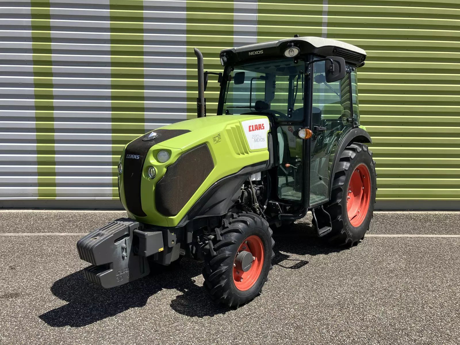 E-FARM: Claas Nexos 220 VL - Tractor - id FGKUPWL - 46.000 € - Año: 2022 - Francia
