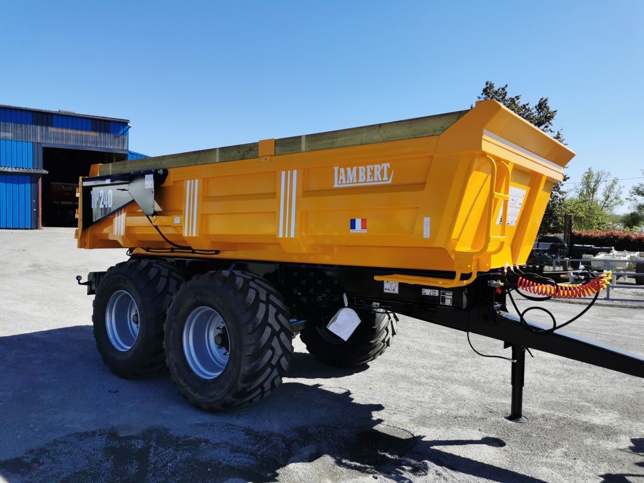 E-FARM: lambert tp 240 - Benne - id LGN1TY3 - 28 600 € - Année: 2024 - France