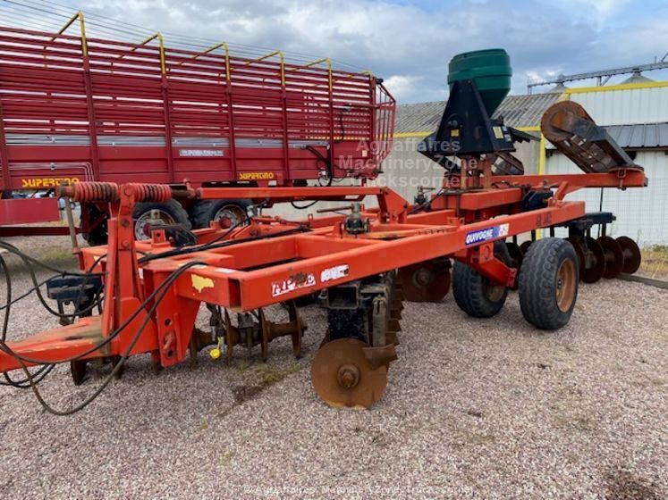 E-FARM: Quivogne apxe tl 28 - Brona talerzowa i talerzówka kompaktowa - id N8FFILF - 5980 € - Rok produkcji: 1999 - Francja