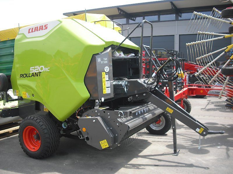 E-FARM: Claas Rollant 520 RC - Ballenpresse - id KMBQ4Q5 - Baujahr: 2023 - Deutschland