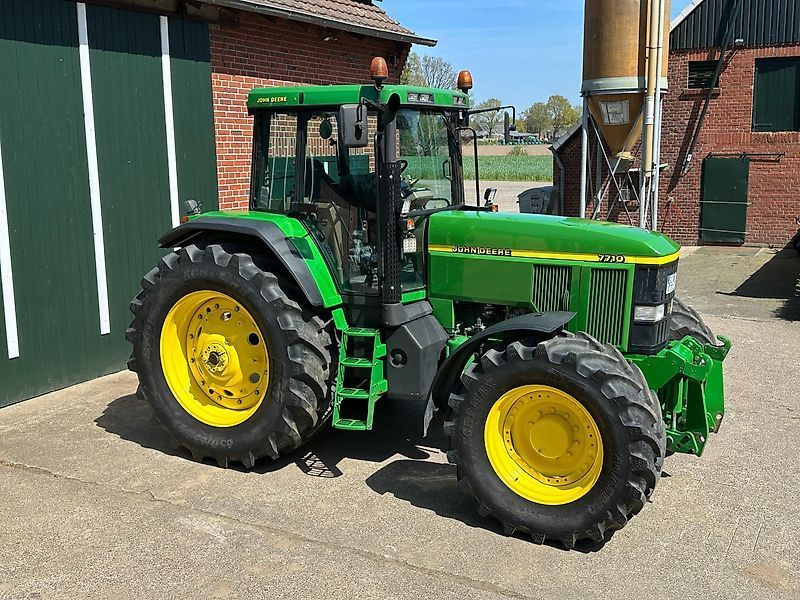 John Deere 7710 Trattore 59.000 €