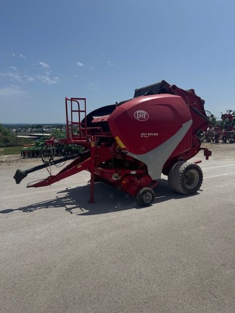 E-FARM: Lely-Welger rp 160 v - Ballenpresse - id BZLP6K1 - 24.500 € - Baujahr: 2016 - Ballenanzahl: 23.500,Frankreich