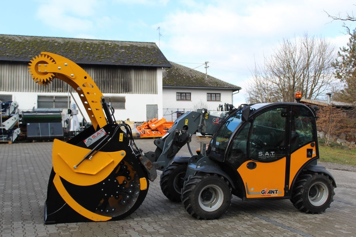 E-FARM: Giant futterverteilmischschaufel fmgt -1200 - Feeder other - id RAWMZGE - €10,825 - Austria