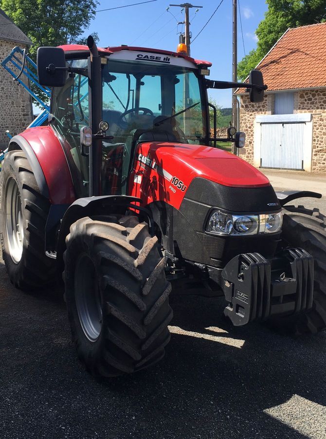 E-FARM: Case IH Farmall 105 Pro - Tractor - id YKEMBXI - €40,000 - Year of construction: 2014 - Engine hours: 5,700,Engine power (HP): 105,France