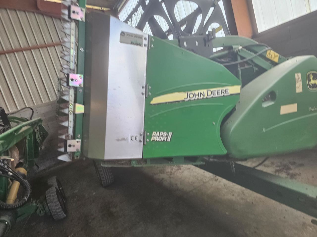 E-FARM: John Deere 622R - Barre de coupe - id BSXKMMY - 18 000 € - France