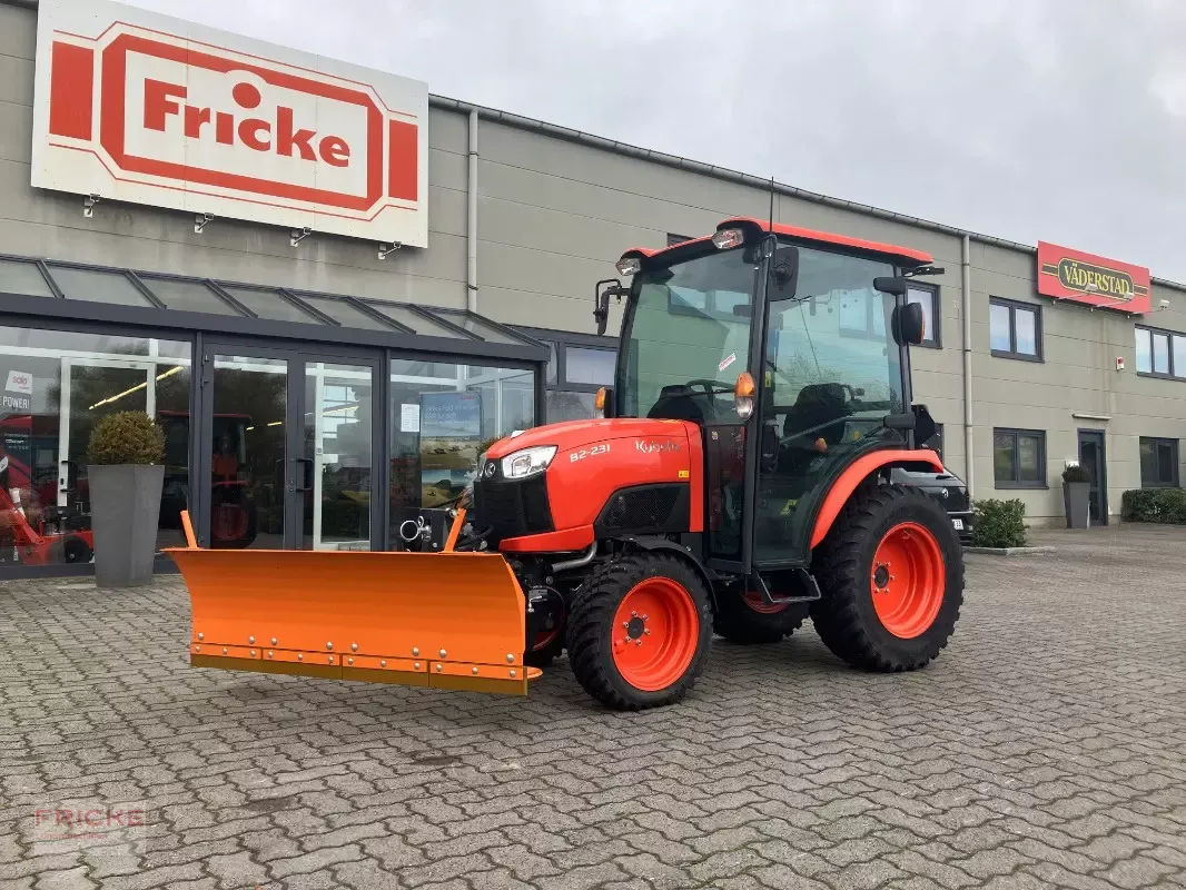 E-FARM: Kubota b2231 - Traktor - id XQGR8VK - 22 995 € - Rok produkcji: 2023 - Moc silnika: 22,Niemcy