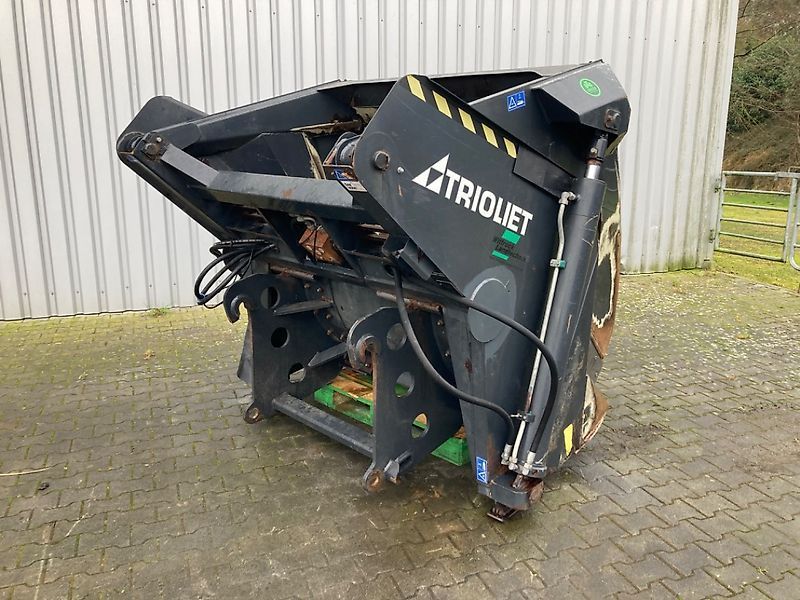 E-FARM: TRIOLIET triomaster s200 - Силосорезка и кормораздатчик - id LWLMT6E - 7 500 € - Год выпуска: 2019 - Германия