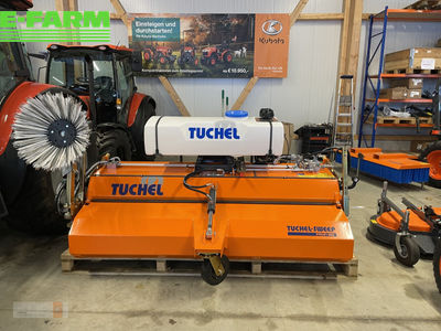 E-FARM: Tuchel profi 660 kehrmaschine - Equipement municipal - id 8GMZW2M - 10 300 € - Année: 2023