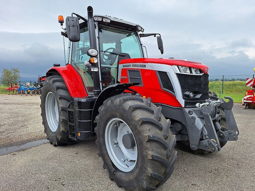 E-FARM: Massey Ferguson 6S.135 - Tractor - id J8FZ7ET - €110,000 - Year of construction: 2023 - Engine hours: 298,Engine power (HP): 135,France