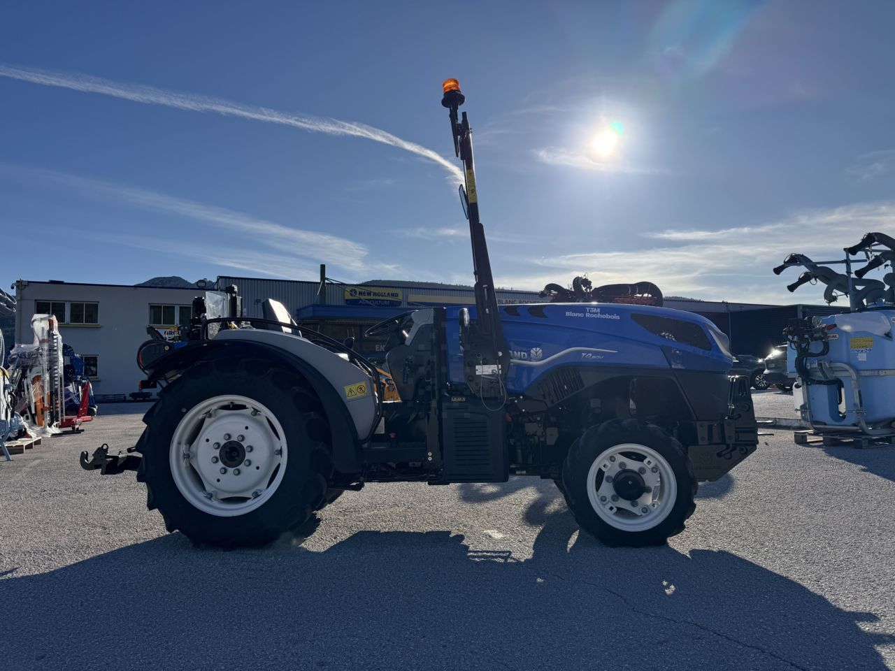 E-FARM: New Holland T4.80 V - Tractor - id INU47ZK - 54.900 EUR - Anul: 2024 - Citeste ore: 10,Muterea motorului: 80,Franța