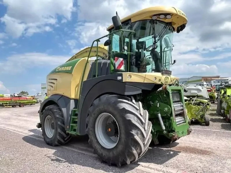 E-FARM: Krone BiG X 580 - Sieczkarnia samobieżna - id QKATC7M - Rok produkcji: 2017 - Motogodziny: 3568,Moc silnika: 585,Niemcy