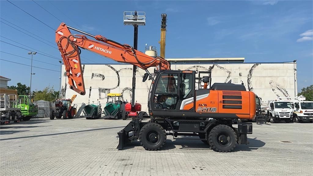 E-FARM: Hitachi zx220w-7 - Wheeled excavator - id CGNVCLZ - Year