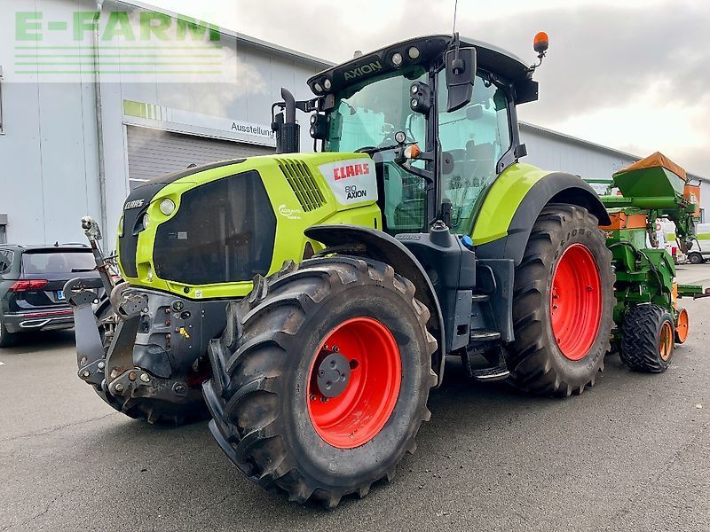 Claas Axion 810 Cmatic Tractor €79,832