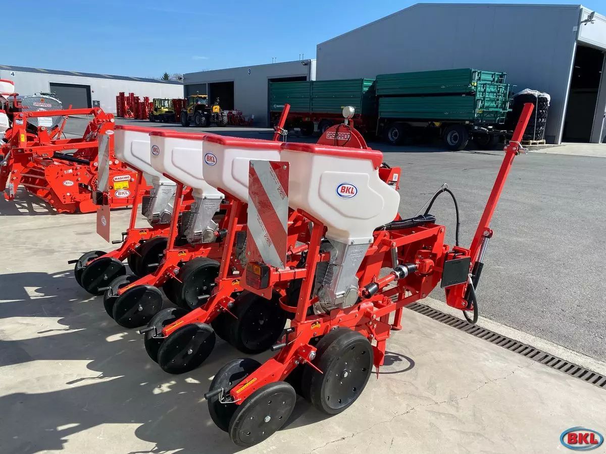 E-FARM: Maschio gaspardo mt 4 reihen base - Taladro de precisión - id PUWMMVJ - 9100 € - Año: 2025 - Croacia