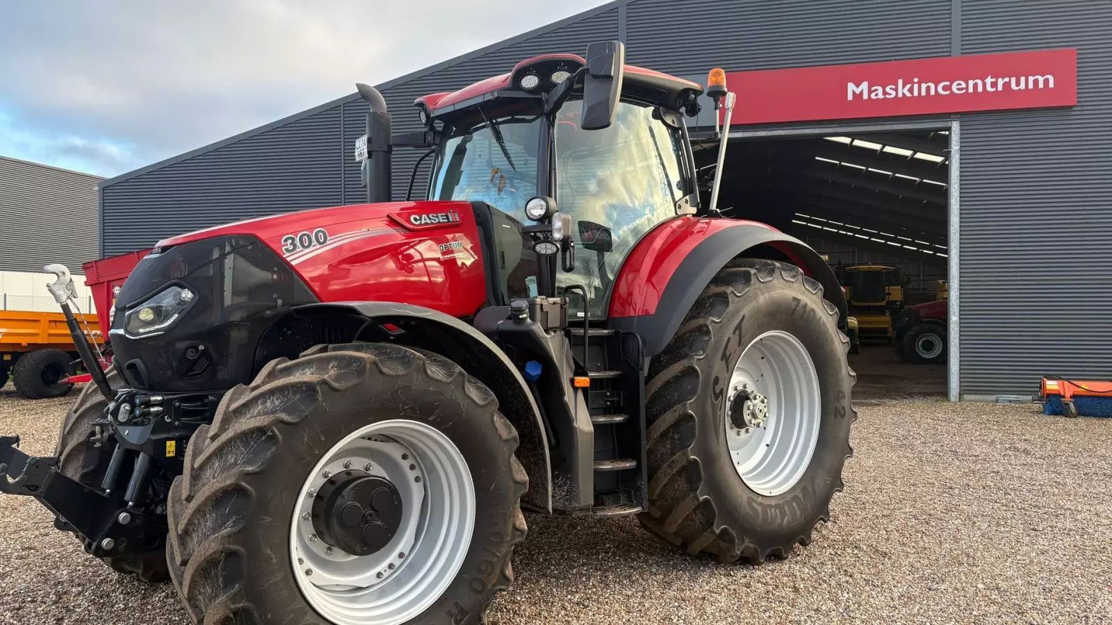 Case IH Optum 300 CVX Tracteur 137 920 €
