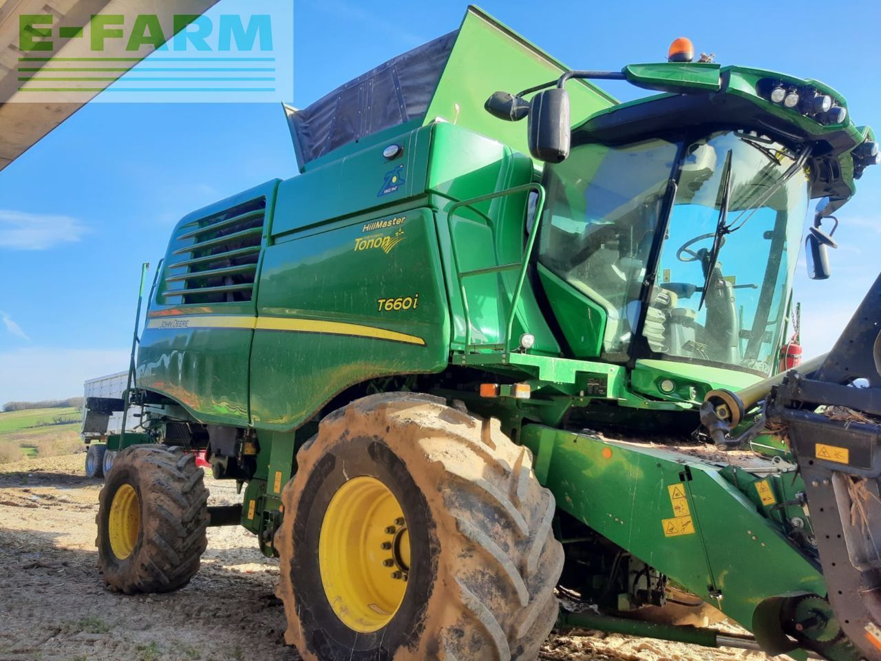 John Deere T 660 Combine harvester