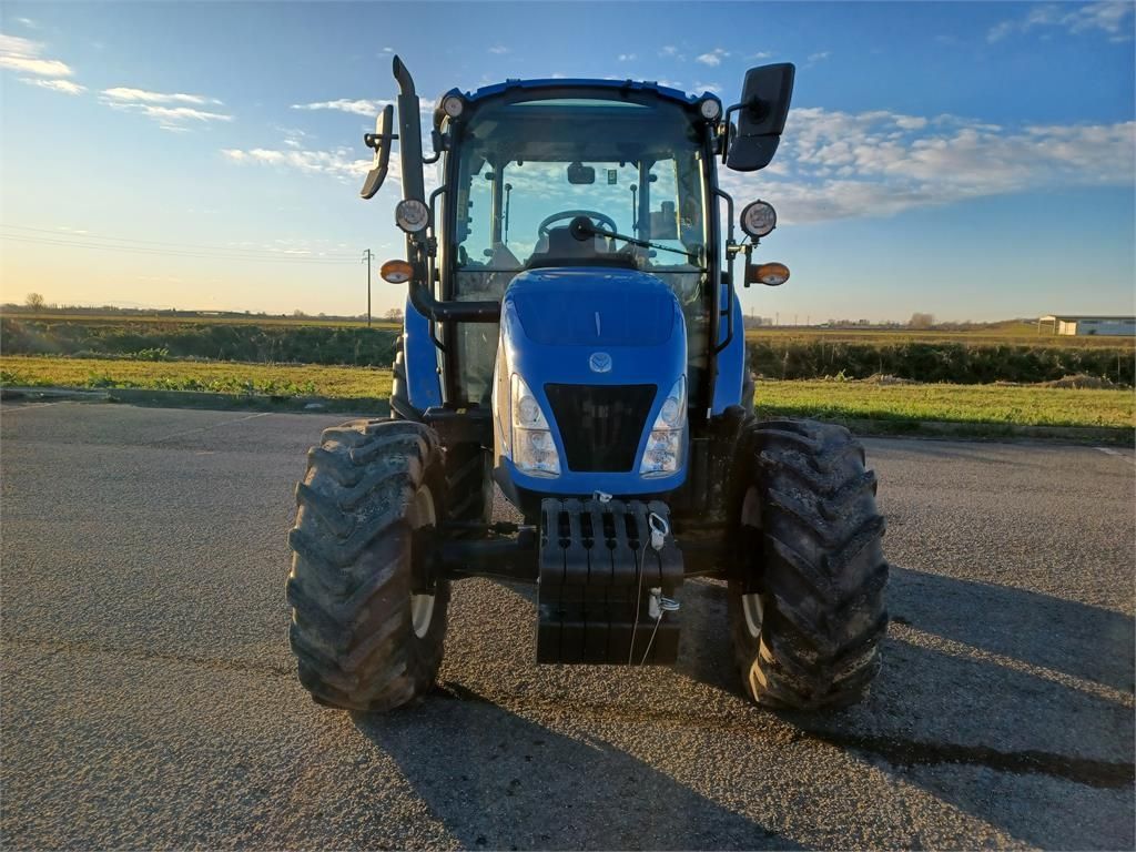 New Holland T4.75 Трактор 35 000 €