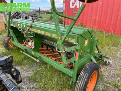 E-FARM: Amazone d8 30 super - Semoir - id PARUMSR - 2 800 € - Année: 1997