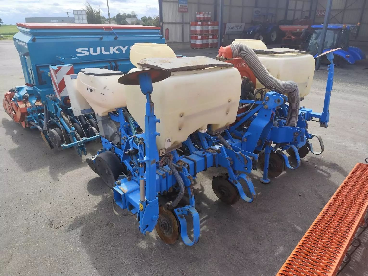 E-FARM: Monosem ng+3 - Taladro de precisión - id LRJSCAR - 7500 € - Año: 2008 - Francia