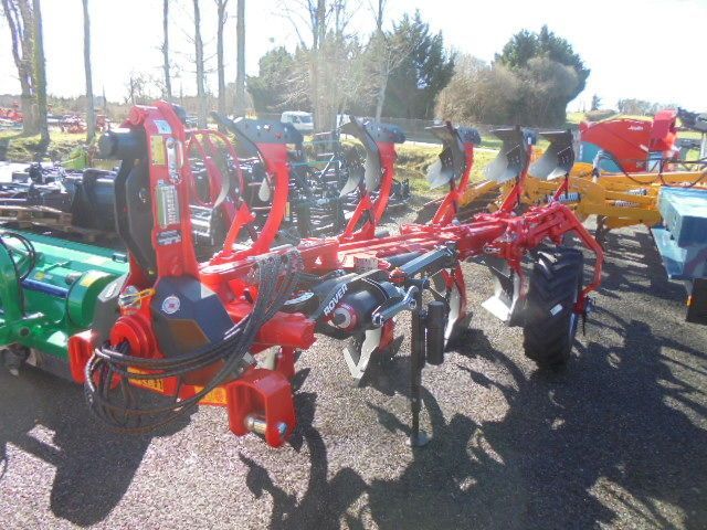 E-FARM: GREGOIRE BESSON rover 60 - Pflug - id DLBDDQX - 30.500 € - Baujahr: 2023 - Frankreich