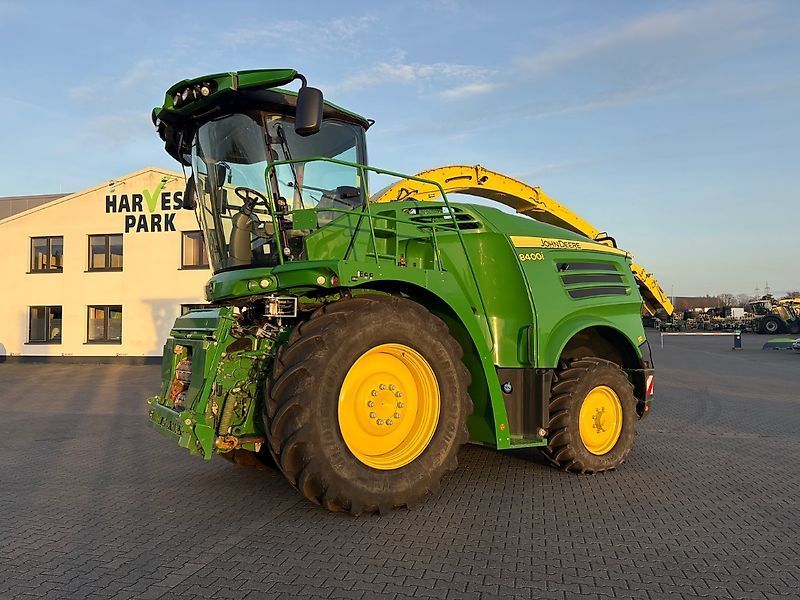 John Deere 8400 Ensileuse automotrice 185 000 €