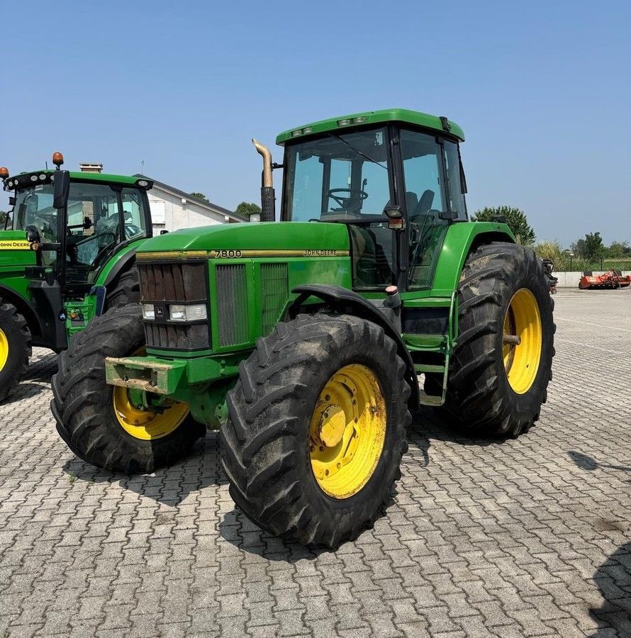 E-FARM: John Deere 7800 - Tractor - id V8V1PWZ - Año: 1993 - Potencia del motor: 170,Italia