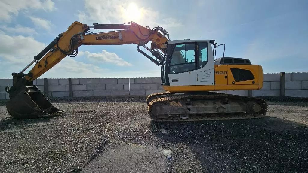 E-FARM: Liebherr r 920 lc - Excavator - id QA2PSCH - 73.736 EUR - Anul: 2016 - Muterea motorului: 101,Danemarca