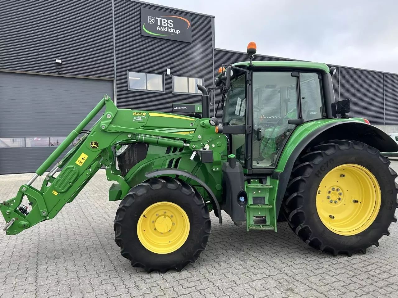 John Deere 6120M Трактор 60 262 €