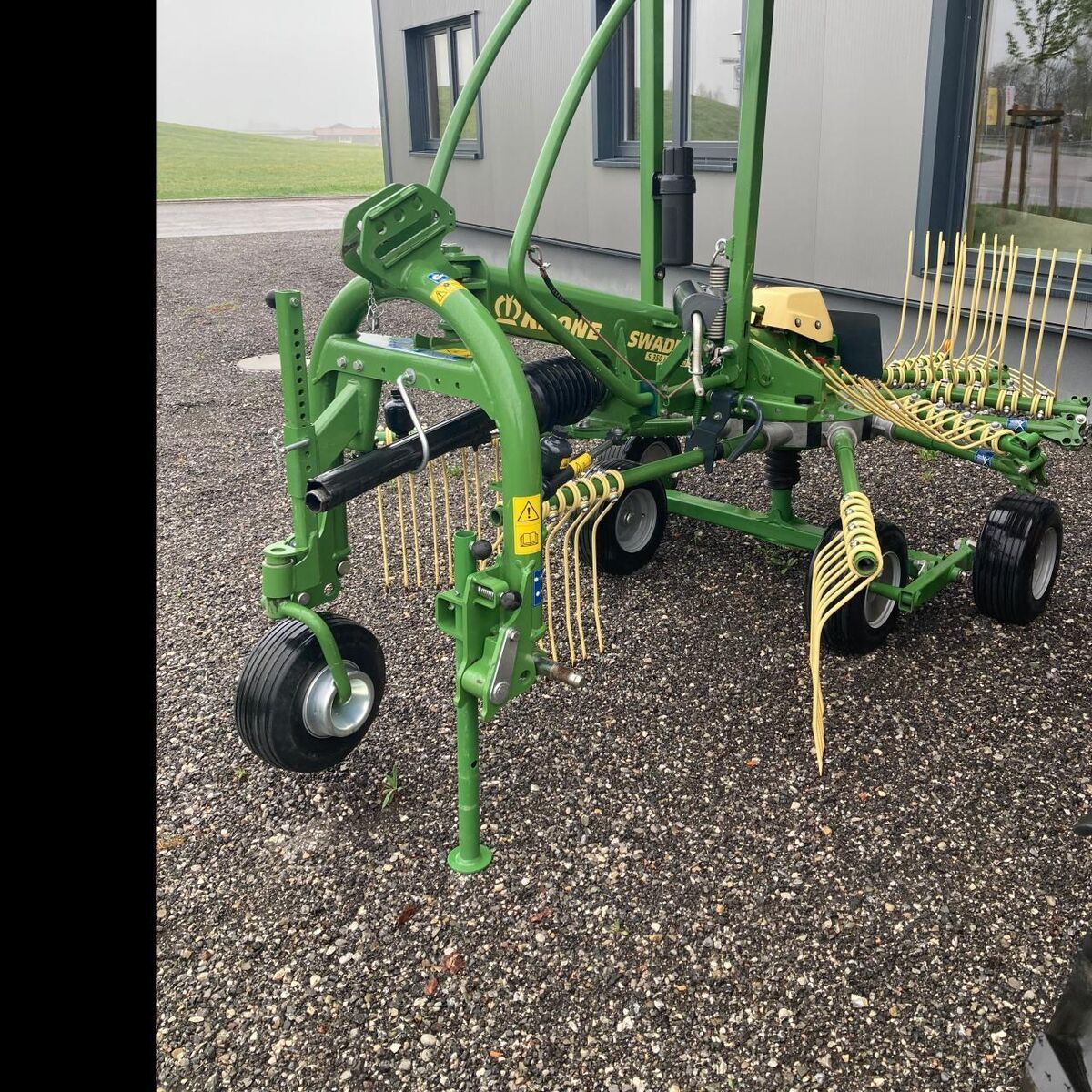 E-FARM: Krone Swadro S 350 Highland - Tedder - id WIXVPKB - 7.715 € - Leto izgradnje: 2023 - Nemčija