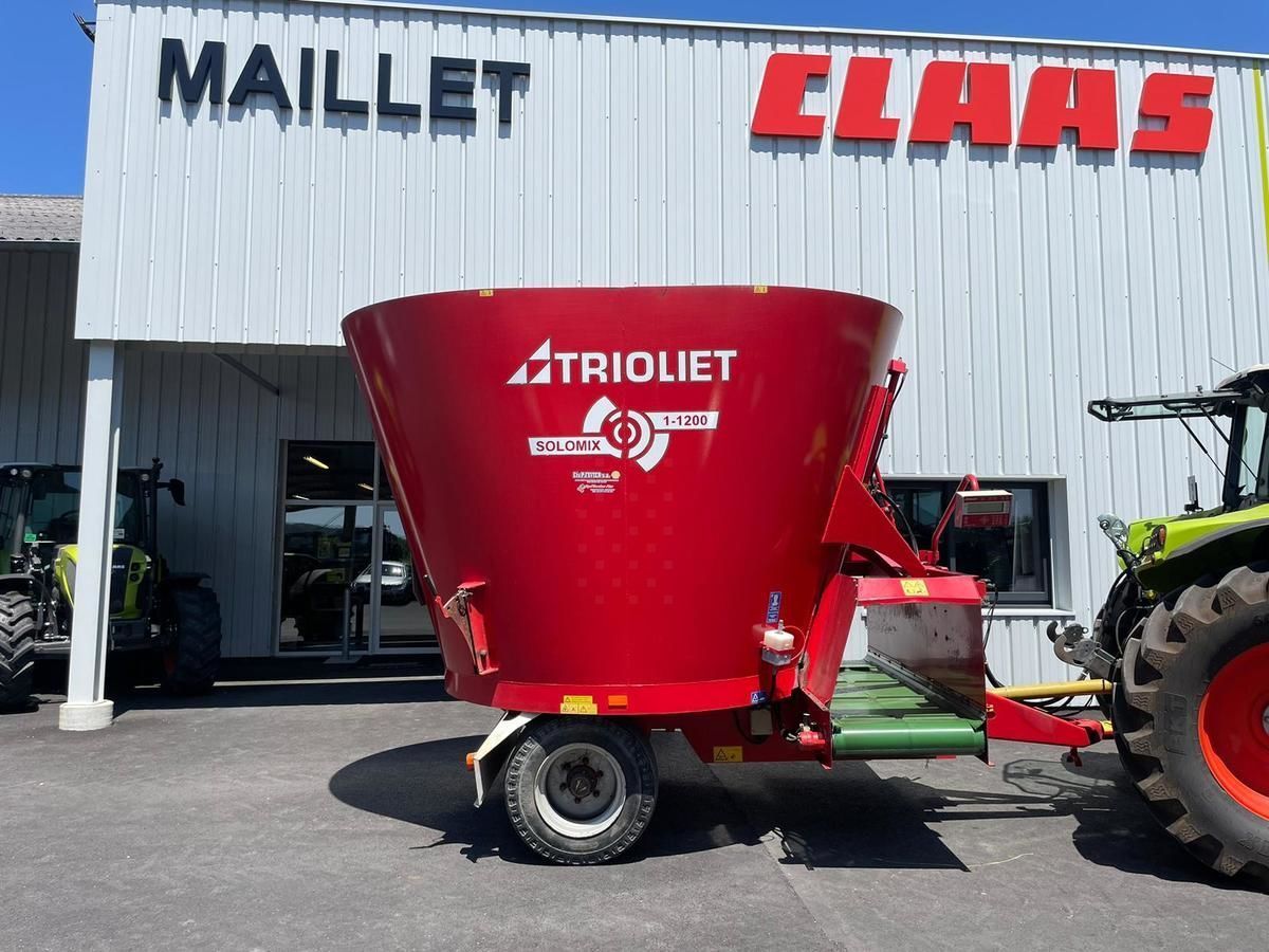 E-FARM: TRIOLIET solomix 1-12 - Mixer feeder - id XIHRIB9 - €14,000 - Year of construction: 2009 - France