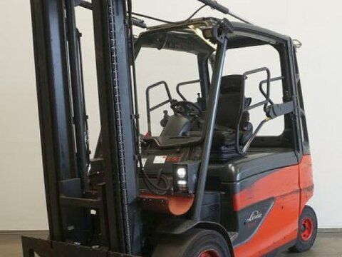 E-FARM: Linde e 50/600 hl 388 - Carrello elevatore - id 7BU6IJN - 20.900 € - Anno di costruzione: 2018 - Ore: 9.891,Germania