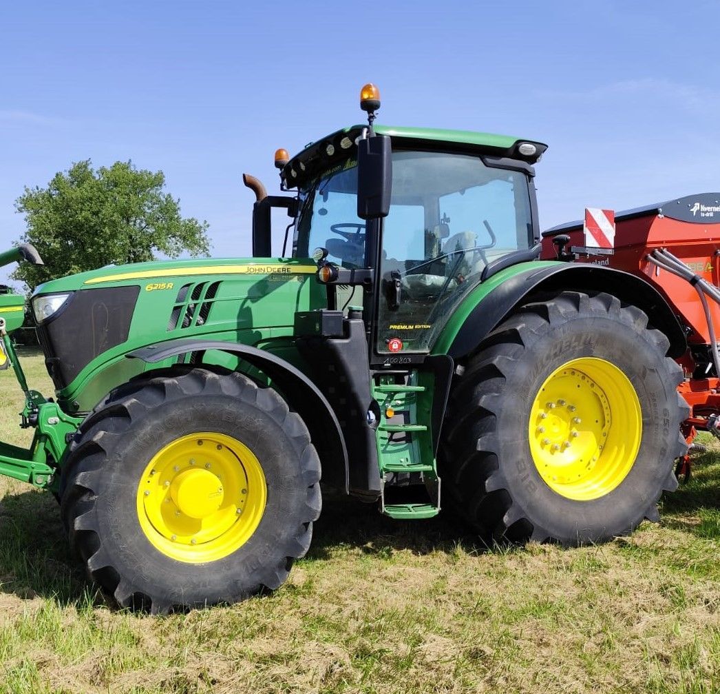 E-FARM: John Deere 6215 R - Tractor - id IYR6GK6 - 132.000 € - Año: 2020 - Horas: 1950,Potencia del motor: 215,Francia