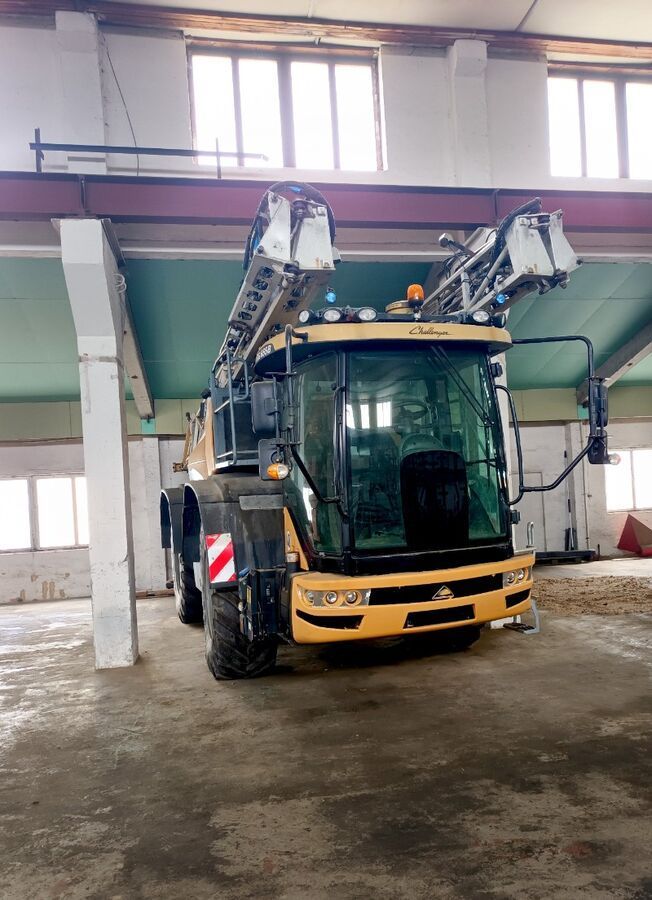 Challenger RoGator 655 Sprayer €64,000