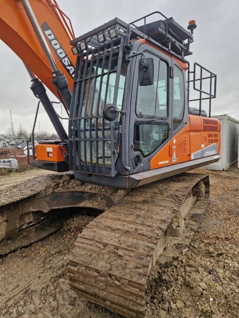 Doosan dx 225 lc-5 Koparka gąsienicowa 63 291 €