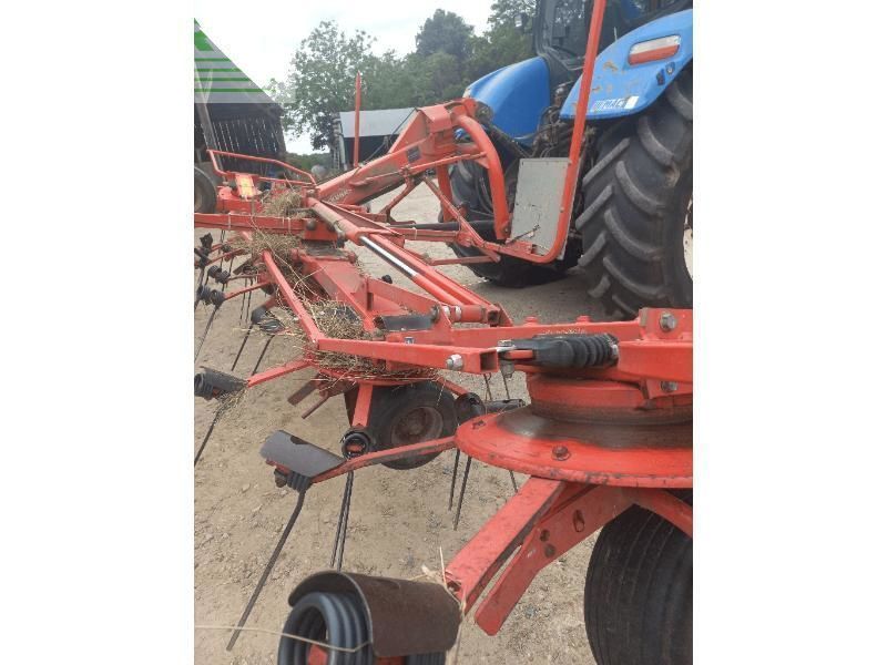E-FARM: Kuhn GF 6502 - Kreiselheuer - id PE5SR6L - 5.500 € - Baujahr: 2011 - Frankreich