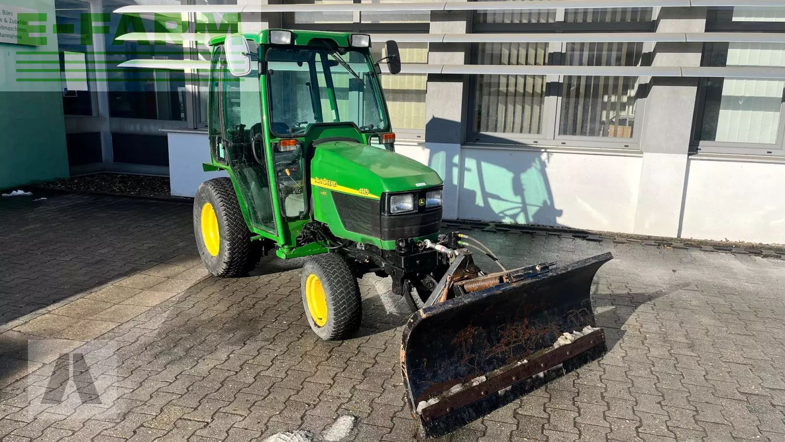 John Deere 4115 Vehículo de motor 10.500 €