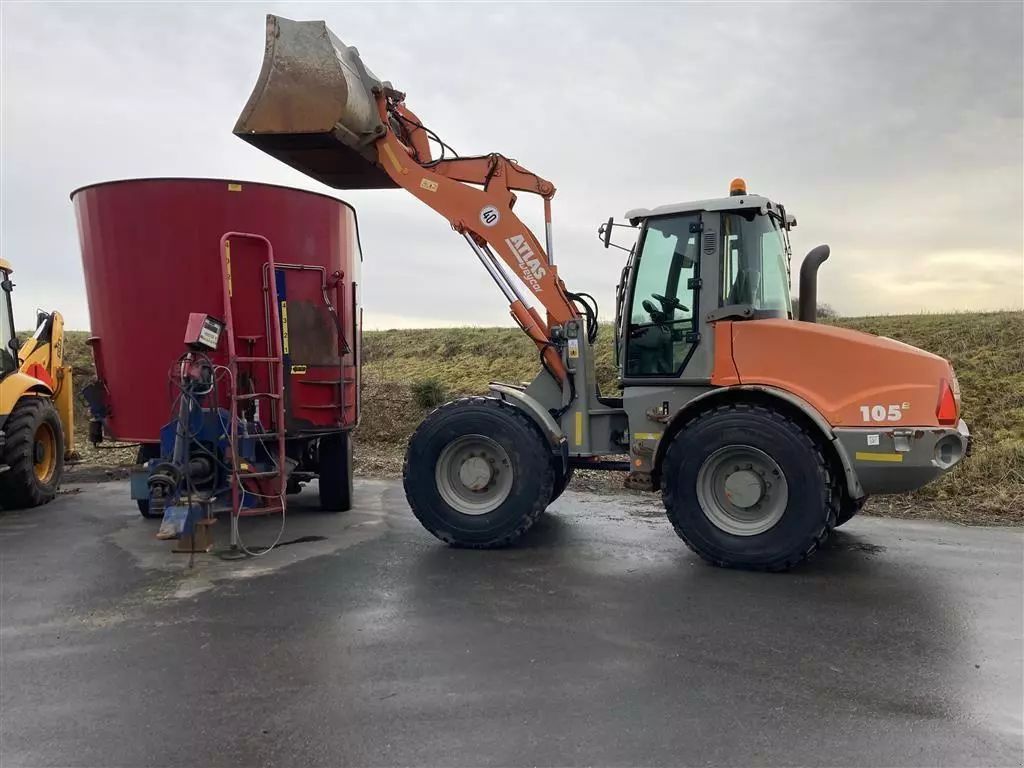E-FARM: ATLAS 105e weycor hutigkobling på hydraulikudtag centralsmøring - Chargeuse sur pneus - id B1EGDE1 - 73 189 € - Année: 2015 - Lecture du nombre d'heure: 1 301,Puissance du moteur (chevaux): 145,Danemark