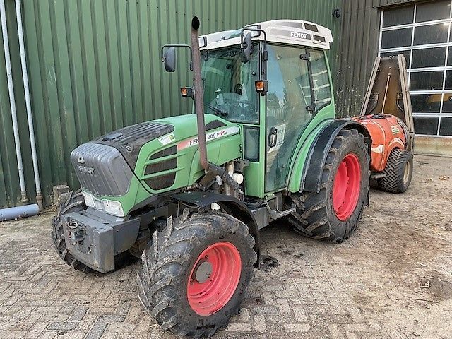 E-FARM: Fendt 209 Vario P - Трактор - id XHSAWHB - 39 500 € - Год выпуска: 2014 - Отработанные часы: 8 200,Нидерланды