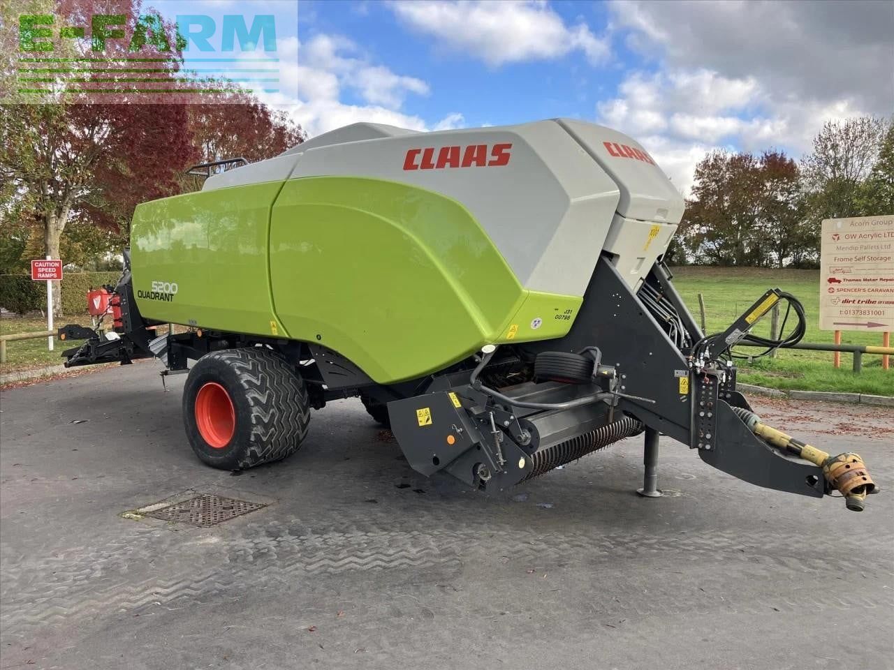 Claas QUADRANT 5200RF Baler €81,127