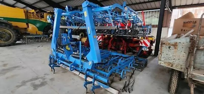 E-FARM: Lemken korund8/600k - Kultivátor - id MNTA6N1 - 12 000 EUR - Gyártási év: 2017 - Franciaország