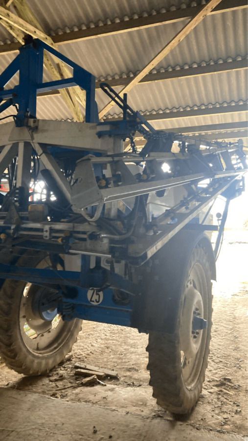 E-FARM: Blanchard grand large - Pulverizador - id IMNIGLC - 13.000 € - Año: 2001 - Francia