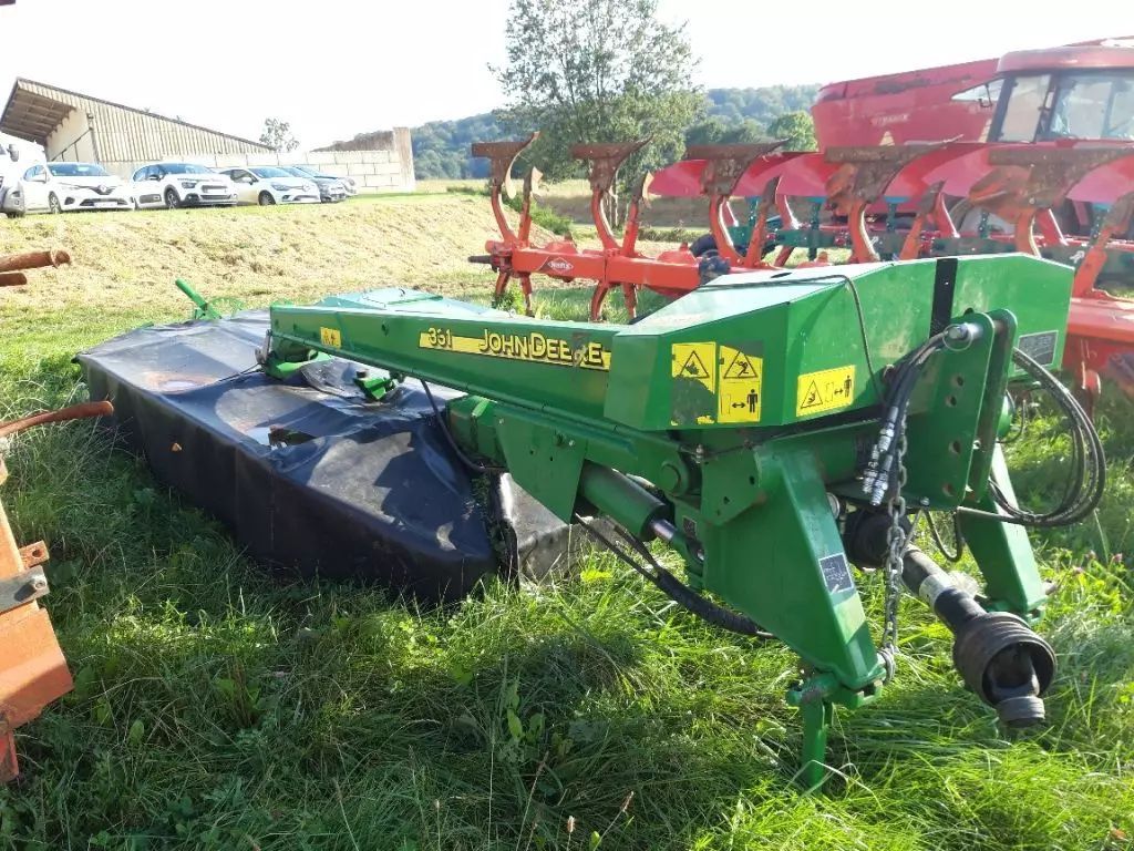 E-FARM: John Deere 331 - Mower - id GJSVSAF - €8,500 - Year of construction: 2015 - France