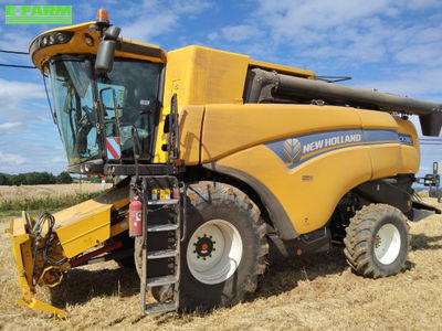 E-FARM: New Holland CX7.80 ST5 - Combine harvester - id BEDCGA9 - €205,000 - Year of construction: 2020 - Engine hours: 935,France